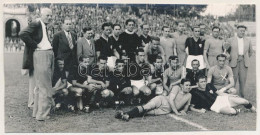 * 1938 Bucuresti, Bukarest, Bucharest; RIPENSIA Temesvár - AC Milan (3:0) Labdarúgó Mérkőzés, Focisták / Ripensia Timiso - Unclassified