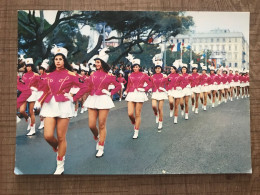 NICE Défilé De Majorettes Sur La Promenade Des Anglais - Mercadillos