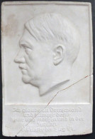Hitler Wand-Relief Aus Gips (21,5 X 31,5 Cm) Sign. Wolff, W. 1933 II- (gebrochen) - Guerre 1939-45