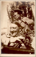 Hitler Bekommt Blumen Zur Begrüßung I-II - Oorlog 1939-45