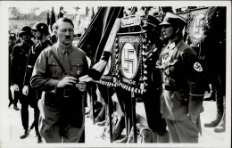 REICHSPARTEITAG NÜRNBERG WK II - Seltene Foto-Ak Hitler Mit SS Bei Fahnenweihe I - War 1939-45