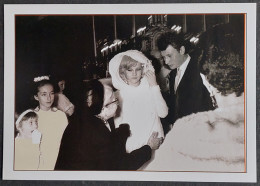 Carte Postale : Johnny Hallyday Et Sylvie Vartan (Mariage à Loconville - 12 Avril 1965) - Artistes