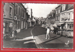 Carte Postale 76. Criel-sur-mer  Rue De La Libération  Solex   Très Beau Plan - Criel Sur Mer