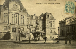 CPA EVREUX (Eure) - Place De L'Hôtel De Ville - Evreux