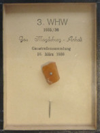 WHW Gau Magdeburg-Anhalt Gaustraßensammlung März 1936 Stein Anstecknadel Im Rahmen 9x12 Cm I-II - Weltkrieg 1939-45