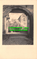 R504144 Unknown Place. Arch. Houses. Trees. Postcard - Wereld
