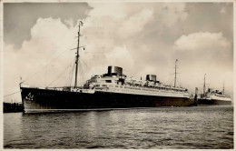 Schiff Dampfschiff Turbinen-Schnelldampfer Europa U. Bremen, Gelaufen Mit Deutsch-Amerikanische Seepost Bremen-New York  - Oorlog 1914-18