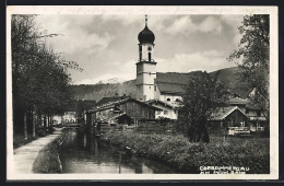 AK Oberammergau, Teilansicht Mit Kirche Am Mühlbach  - Oberammergau