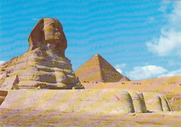 AK 214893 EGYPT - Giza - The Great Sphinx And Cheops Pyramid - Sphinx