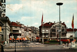 88 - EPINAL / PLACE DES QUATRE NATIONS - RUE LEOPOLD BOURG - Epinal