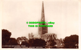 R505358 Norwich Cathedral From Grammar School Cricket Ground. RP - Monde