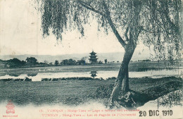 CHINE  YUNNAN    Lac Et Pagode De L'universite  Mong-Tzeu - Chine