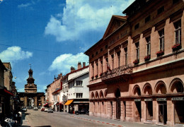 25 - PONTARLIER / L'HOTEL DE VILLE - Pontarlier