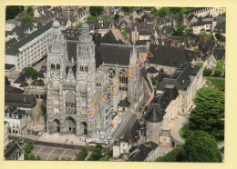 37. TOURS – La Cathédrale Saint-Gatien (animée) (voir Scan Recto/verso) - Tours