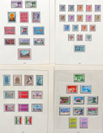 Italien Sammlung 1967-1974 Postfrisch** Auf Vordrucken, Zusätzlich Doubletten-Lot Auf 2 Großen Steckkarten - Otros - Europa