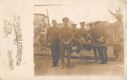 CPA / AFRIQUE DU SUD / COMPLIMENTS OF THE SEASON DURBAN / CARTE PHOTO / BOERS / MILITAIRES - South Africa