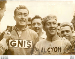 JOSEPH GROUSSARD VAINQUEUR DES BOUCLES DE LA MARNE  EN 06/1961 PHOTO DE PRESSE ORIGINALE  18 X 13 CM - Sport