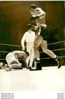 BOXE 11/1960 PALAIS DES SPORTS HASHAS MET HORNSBY K.O. AU 7° ROUND PHOTO DE PRESSE 18X13CM - Sport