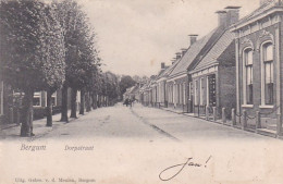 481514Bergum, Dorpstraat. (poststempel 1903)(linkerkant Onder Een Kleine Beschadiging) - Other & Unclassified