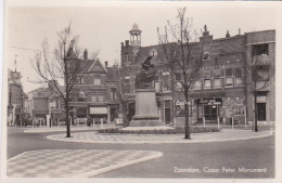 481697Zaandam, Czaar Peter Monument. (FOTO KAART)(kleine Vouwen In De Hoeken) - Zaandam