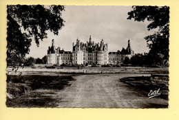 41. CHAMBORD – Le Château / Façade Principale / CPSM (voir Scan Recto/verso) - Chambord