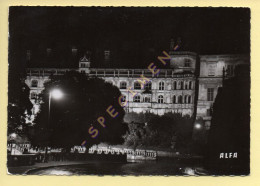 41. BLOIS - La Façade Du Château Illuminée (voir Scan Recto/verso) - Blois