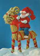 SANTA CLAUS CHRISTMAS Holidays Vintage Postcard CPSM #PAK057.GB - Santa Claus