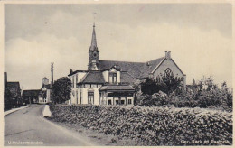 482247Uithuizermeeden, Ger. Kerk En Pastorie.(rechts En Linksboven Een Vouw) - Andere & Zonder Classificatie