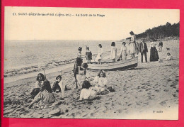 Cpa 44 SAINT-BREVIN LES PINS, Au Bord De La Plage, Barque, Enfants,  Animée,  Dos Vierge Et Divisé, VOIR SCANNE - Saint-Brevin-les-Pins