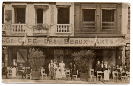 Devanture " Grand Café Des Beaux Arts ". Carte Photo Animée Non Située - Cafes