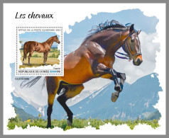 GUINEA REP. 2023 MNH Horses Pferde S/S – OFFICIAL ISSUE – DHQ2417 - Paarden