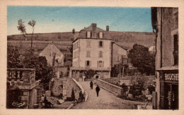 N°971 W -cpa Allanche -vieux Pont Romain- - Allanche