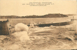 25.04.2024 - A -  4980. SAINT MALO - Le Môle Par Tempête - Saint Malo