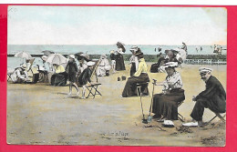 Cpa Sur La Plage, PUBLICITE AU DOS/LA CADUSSE SIROP Animation Dos Ecrit Voyagée Et Divisé, VOIR SCANNEs  BELLE CARTE - Werbepostkarten