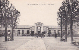 La Gare : Vue Extérieure - Pontoise