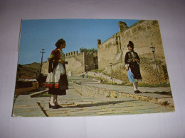 CP CARTE POSTALE GRECE COSTUMES PITTORESQUES - ECRITE En 1982 - Griechenland