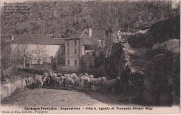 FR66 ANGOUSTRINE - Fau émail - Villa AGUSTY Et Troupeau Du Berger MAGI - Animée - Belle - Landbouwers