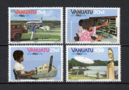 VANUATU  N° 682 à 685    NEUFS SANS CHARNIERE  COTE  4.50€    COMMUNICATIONS AVION ESPACE - Vanuatu (1980-...)