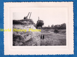 Photo Ancienne Snapshot - LAPOMMERAIE / La Pommeraie - Excercice Militaire - Montée D'une Jeep - Vers 1950 - Soldat - Automobiles