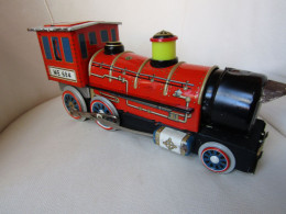 Ancienne LOCO ME684, Train SNCF, En Tôle-métal, Années 1970, - Toy Memorabilia