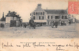 CERNAY LA VILLE - La Place - Hôtel Du Grand Courrier - Cernay-la-Ville