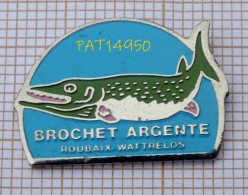 PAT14950 PECHE BROCHET ARGENTE ROUBAIS WATTRELOS Dpt 59 NORD - Animali