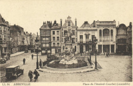 ABBEVILLE - PLACE DE L'AMIRAL COURBET ( ENSEMBLE ) - Abbeville