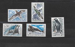 TAAF - 1976 : N° 56-57-58-59-60 Timbres  Neufs ** - Nuovi