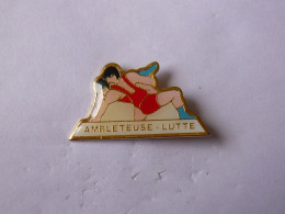 Pins SPORT LUTTE AMBLETEUSE PAS DE CALAIS - Lutte