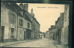 ROSOY EN BRIE RUE DE LA GIRONDE    (    Mes Cartes Ne Sont Pas Jaunies ) - Roissy En Brie