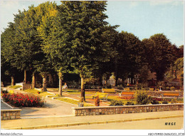 ABOP9-80-0696 - ROYE - Le Jardin Public - Roye