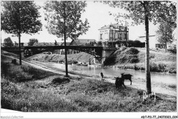 ADTP11-77-0906 - GOURNAY-CHELLES-S-MARNE - Le Pont Du Canal Et La Goujonnette - Chelles