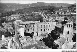 AECP2-83-0110- LE CASTELLET - Le Château - L'église  - Le Castellet