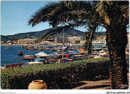 AECP7-83-0628- SAINTE-MAXIME - Un Coin Du Port à Travers Les Palmiers  - Sainte-Maxime